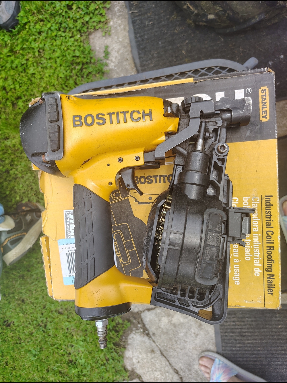 Stanley Magnesium Industrial Coil Roofing Nailer